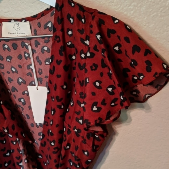 Red animal print wrap mini dress - Picture 6 of 7